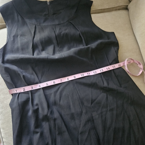 Lida Baday wool dress size 10 black sleeveless cutout sheath midi - Picture 14 of 14